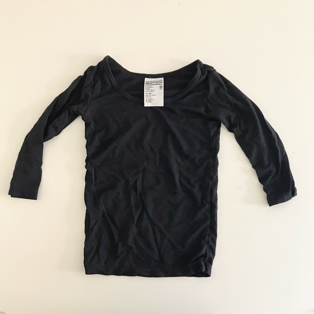 Uniqlo Baby Long Sleeve Scoop Neck Heattech T-shirt in Black